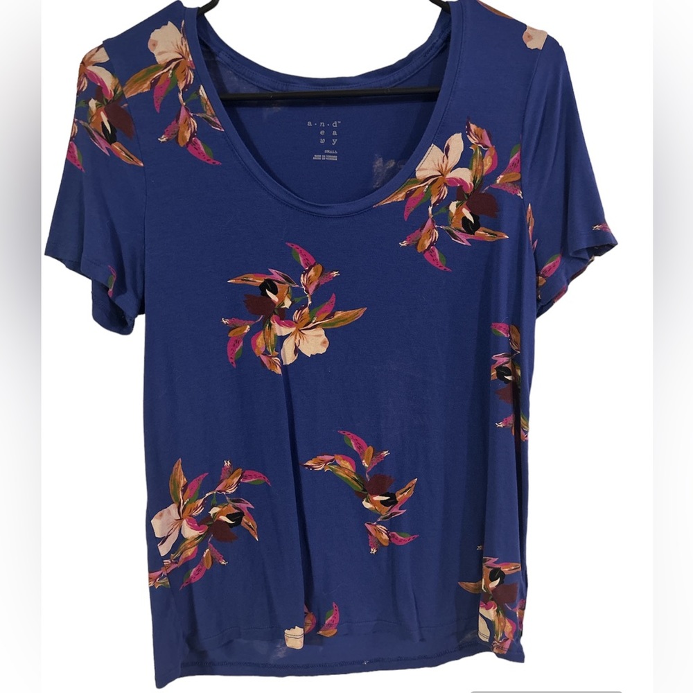 And Eawy Dark Blue Floral Top